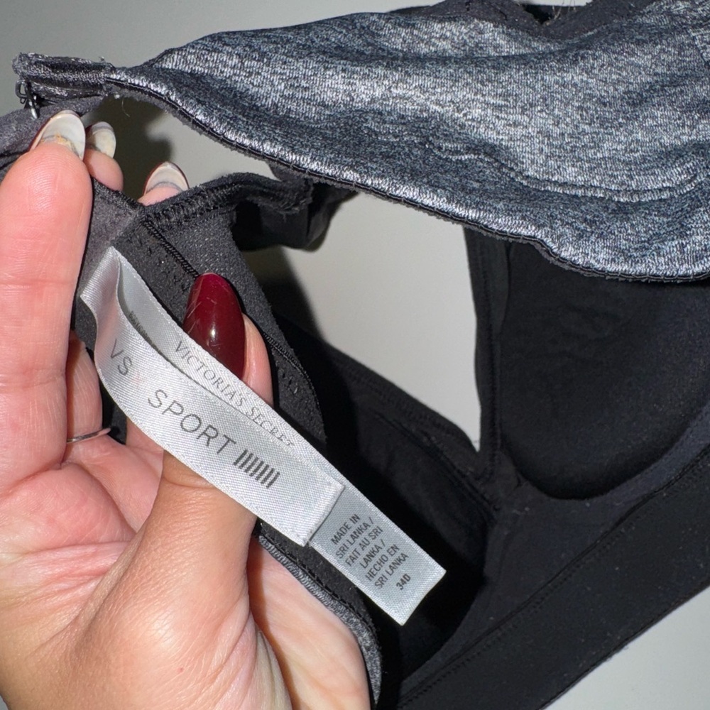 Victoria's Secret Gray Sports Bra - Picture 5 of 6